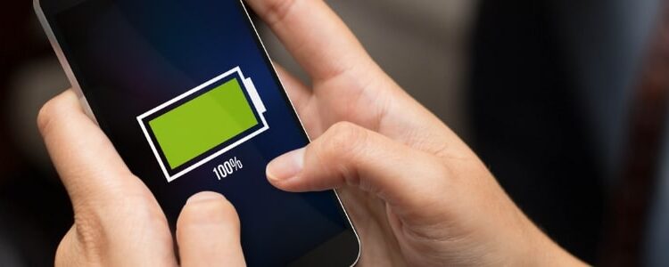 2025November12Hardware A F 0dedoj Should you keep your phone plugged in? Here’s what you need to know